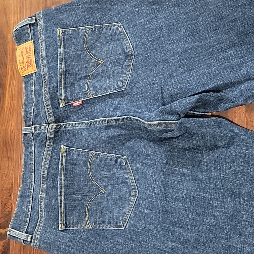 LEVI'S BERMUDA SHORTS